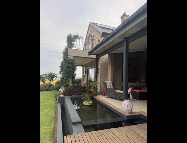 5 BEDROOM FREEHOLD FOR SALE IN EAGLECREST WILDLIFE ESTATE